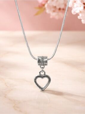 S925 Sterling Silver Heart Dangle Necklace - Silver